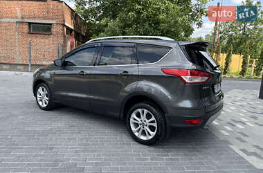 Внедорожник / Кроссовер Ford Kuga 2016 в 