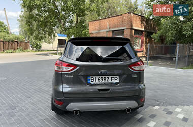 Внедорожник / Кроссовер Ford Kuga 2016 в 