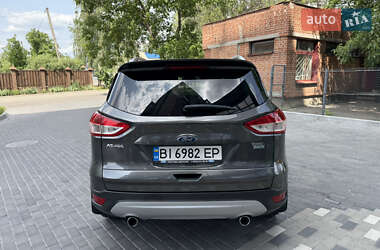 Внедорожник / Кроссовер Ford Kuga 2016 в 