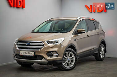Позашляховик / Кросовер Ford Kuga 2019 в Києві
