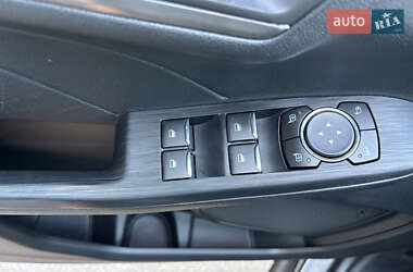 Внедорожник / Кроссовер Ford Kuga 2021 в 