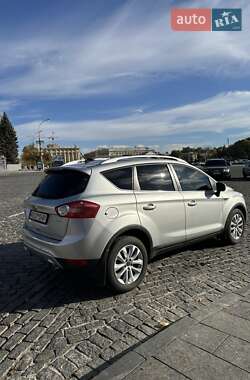 Внедорожник / Кроссовер Ford Kuga 2011 в 
