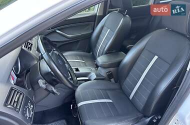 Внедорожник / Кроссовер Ford Kuga 2011 в 
