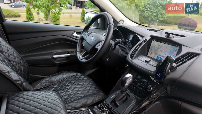 Внедорожник / Кроссовер Ford Kuga 2019 в Южноукраинске