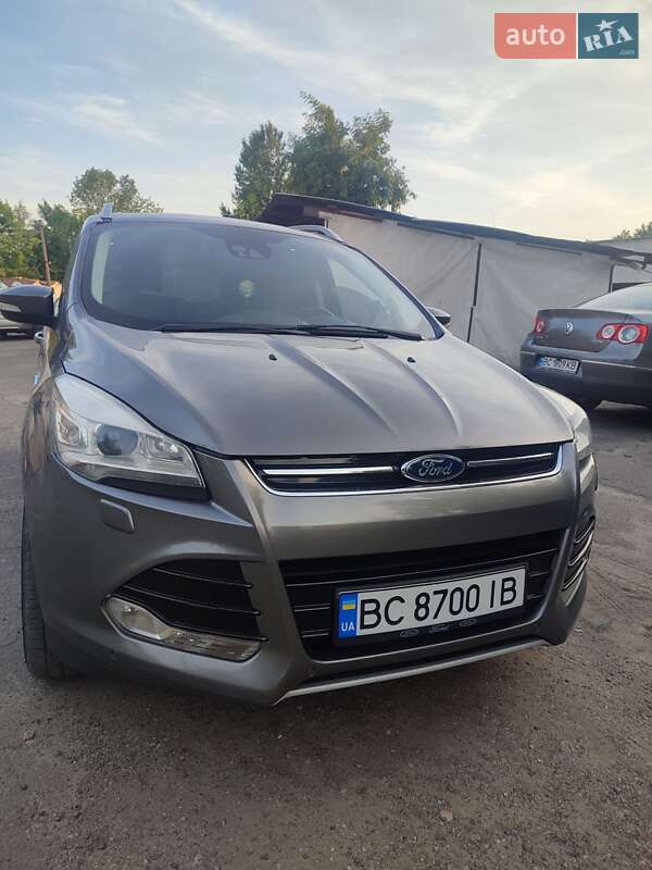 Внедорожник / Кроссовер Ford Kuga 2013 в 