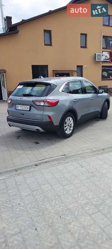 Внедорожник / Кроссовер Ford Kuga 2020 в Чорткове