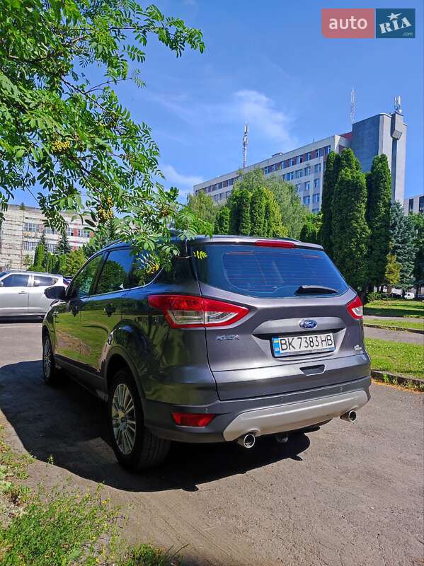 Позашляховик / Кросовер Ford Kuga 2014 в Рівному