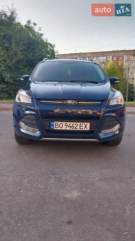Внедорожник / Кроссовер Ford Kuga 2014 в 