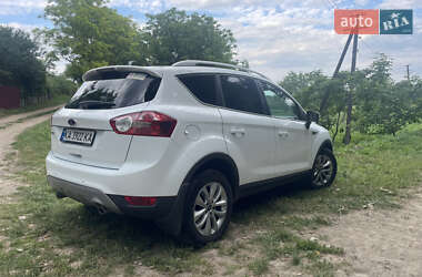 Внедорожник / Кроссовер Ford Kuga 2012 в 