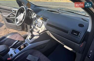 Внедорожник / Кроссовер Ford Kuga 2012 в 