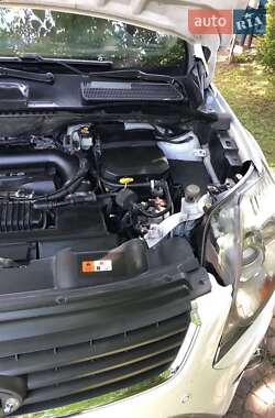 Внедорожник / Кроссовер Ford Kuga 2009 в 
