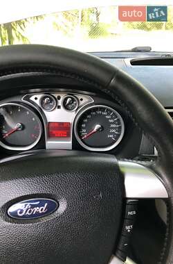 Внедорожник / Кроссовер Ford Kuga 2009 в 