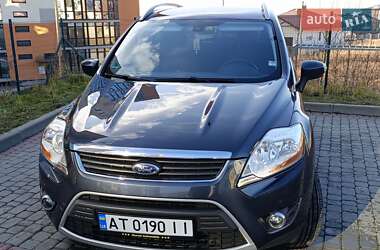 Позашляховик / Кросовер Ford Kuga 2010 в Івано-Франківську