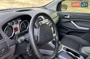 Внедорожник / Кроссовер Ford Kuga 2011 в 