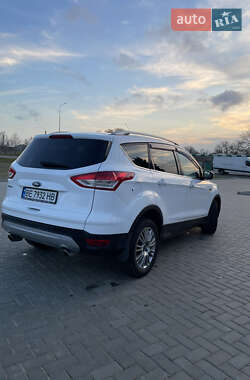 Внедорожник / Кроссовер Ford Kuga 2013 в 