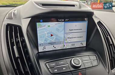Внедорожник / Кроссовер Ford Kuga 2019 в 