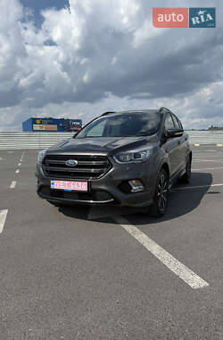 Внедорожник / Кроссовер Ford Kuga 2019 в Львове