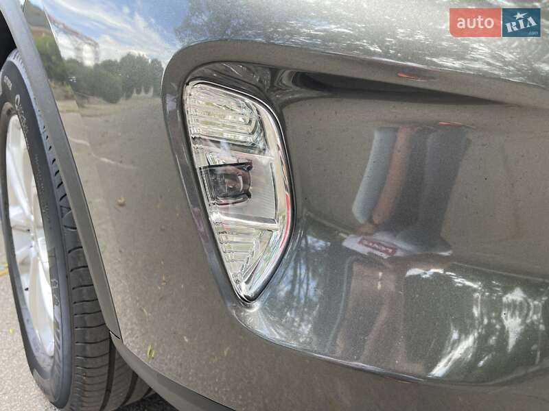 Позашляховик / Кросовер Ford Kuga 2021 в Києві