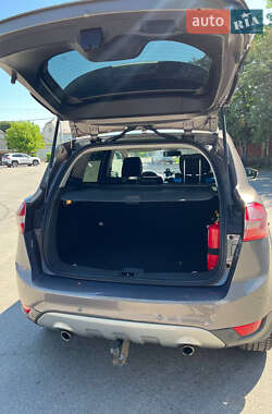 Внедорожник / Кроссовер Ford Kuga 2012 в 