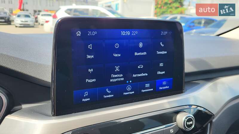 Внедорожник / Кроссовер Ford Kuga 2020 в Киеве