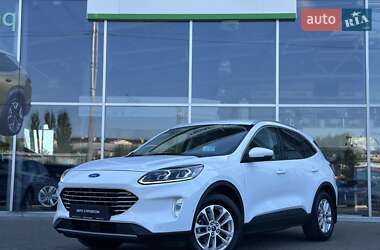 Позашляховик / Кросовер Ford Kuga 2020 в Києві