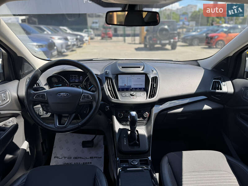 Внедорожник / Кроссовер Ford Kuga 2019 в Киеве