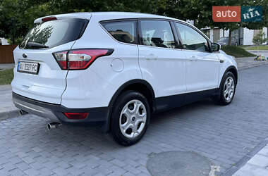 Внедорожник / Кроссовер Ford Kuga 2017 в Киеве