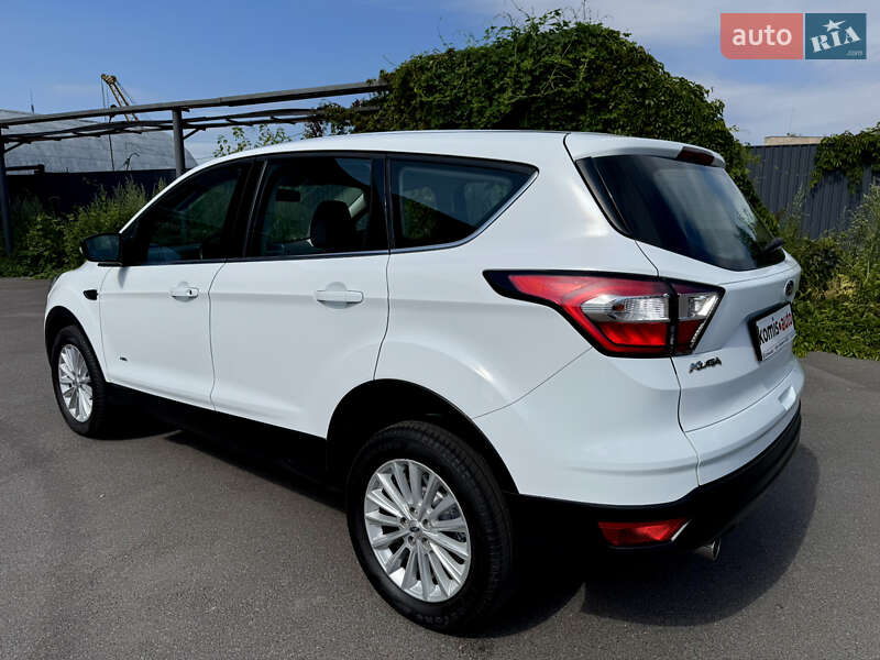 Позашляховик / Кросовер Ford Kuga 2017 в Вінниці