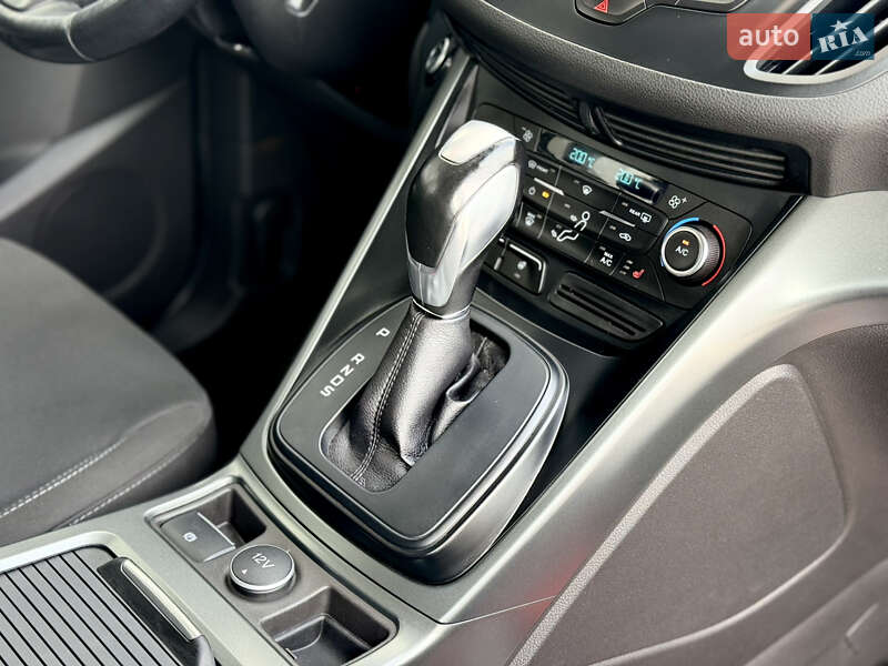 Позашляховик / Кросовер Ford Kuga 2017 в Вінниці