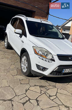 Внедорожник / Кроссовер Ford Kuga 2010 в 