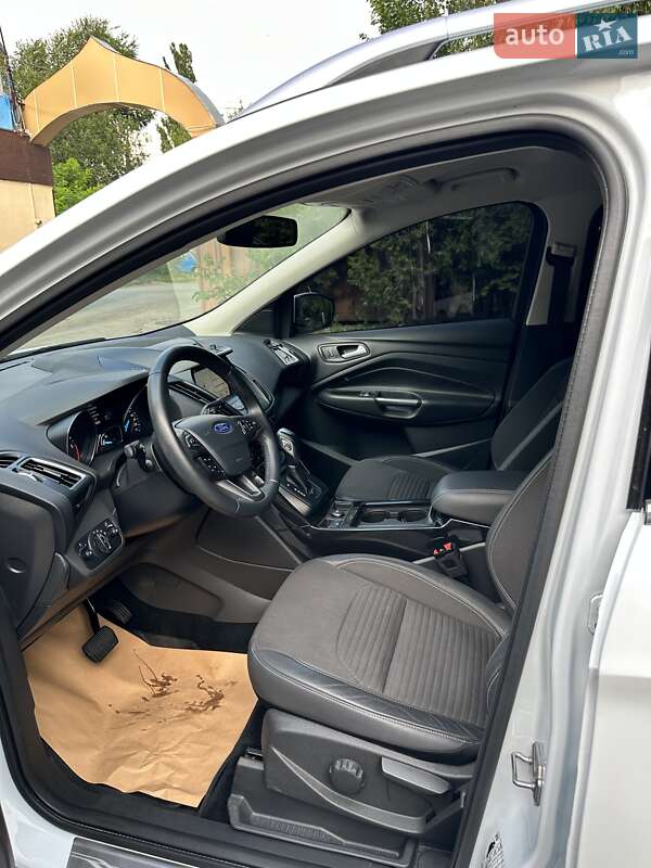 Внедорожник / Кроссовер Ford Kuga 2019 в Днепре