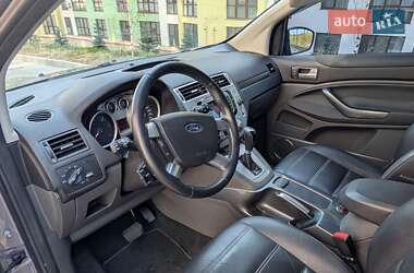 Внедорожник / Кроссовер Ford Kuga 2012 в 