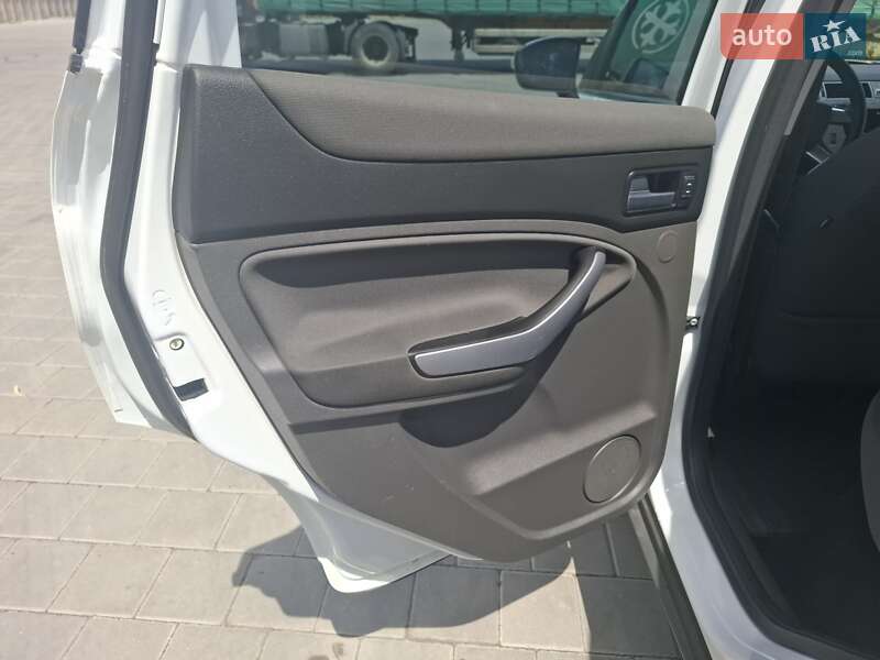 Внедорожник / Кроссовер Ford Kuga 2012 в Черкассах
