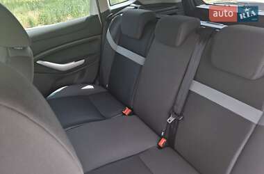 Внедорожник / Кроссовер Ford Kuga 2012 в 