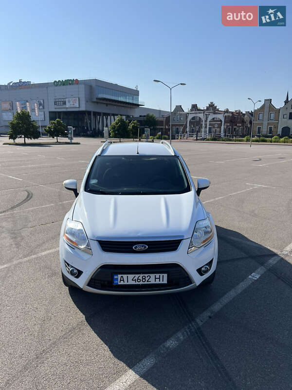 Внедорожник / Кроссовер Ford Kuga 2010 в Киеве фото 3 Внедорожник / Кроссовер Ford Kuga 2010 в Киеве