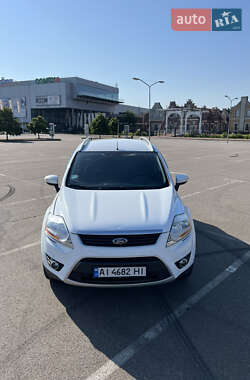Внедорожник / Кроссовер Ford Kuga 2010 в 