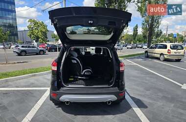 Внедорожник / Кроссовер Ford Kuga 2013 в 
