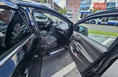 Внедорожник / Кроссовер Ford Kuga 2013 в 