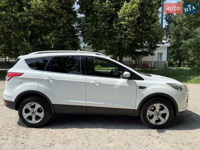 Внедорожник / Кроссовер Ford Kuga 2015 в Киеве