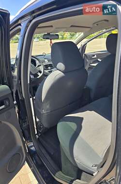 Внедорожник / Кроссовер Ford Kuga 2011 в 