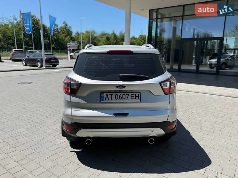 Внедорожник / Кроссовер Ford Kuga 2019 в Ивано-Франковске