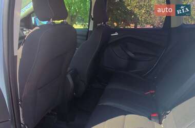 Внедорожник / Кроссовер Ford Kuga 2017 в 