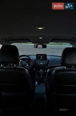 Внедорожник / Кроссовер Ford Kuga 2013 в 