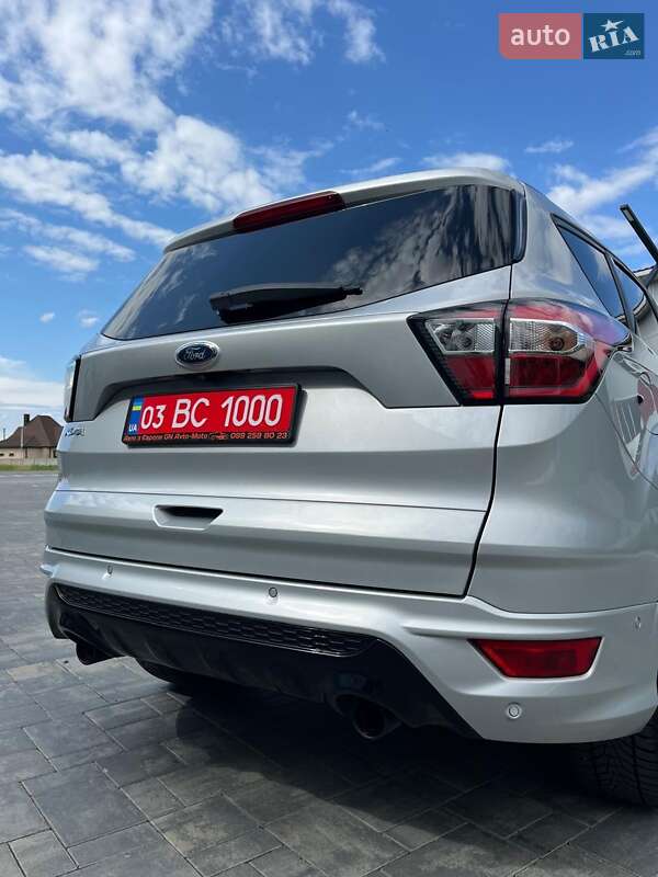 Внедорожник / Кроссовер Ford Kuga 2019 в Луцке