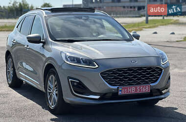 Внедорожник / Кроссовер Ford Kuga 2021 в 