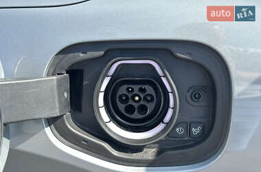 Внедорожник / Кроссовер Ford Kuga 2021 в 