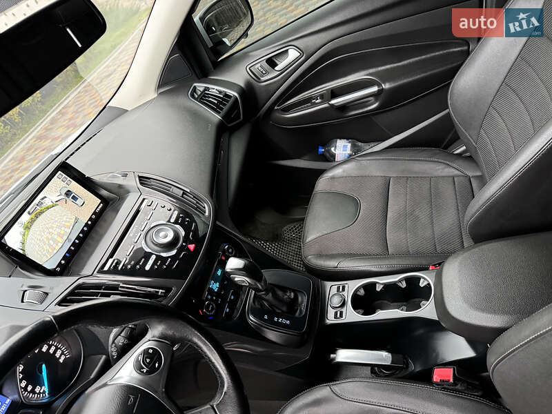 Внедорожник / Кроссовер Ford Kuga 2013 в Павлограде