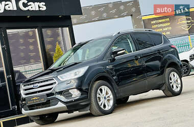 Внедорожник / Кроссовер Ford Kuga 2018 в 