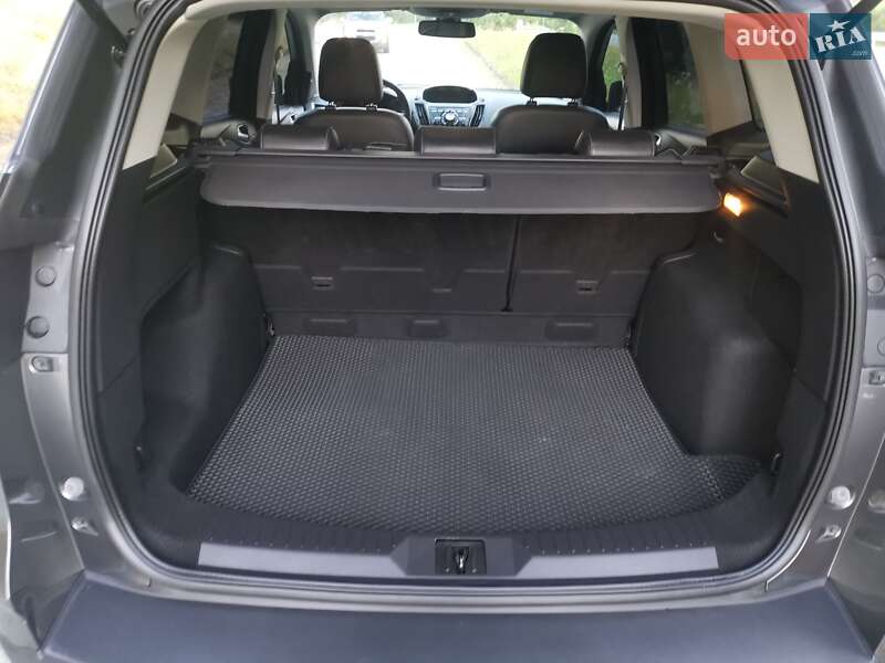 Внедорожник / Кроссовер Ford Kuga 2014 в Дубно