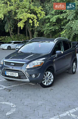 Позашляховик / Кросовер Ford Kuga 2011 в 
